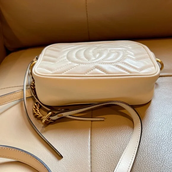 Gucci GG Marmont Mini shoulder bag - Picture 8 of 16